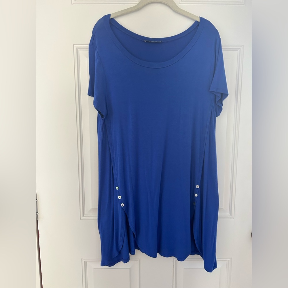 Women’s short sleeve tunic top - size XL